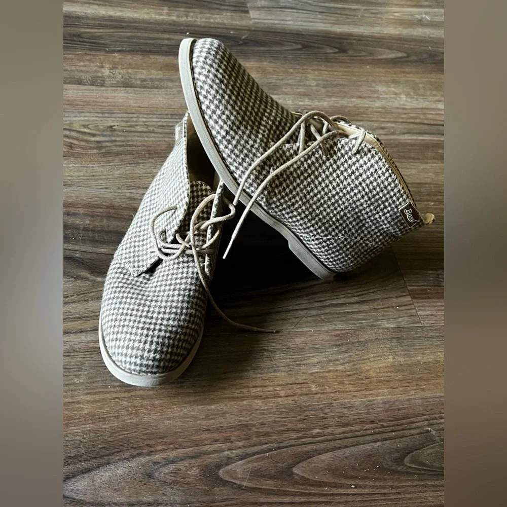 G H BASS ELYSE LACE UP HOUNDSTOOTH ANKLE BOOTIES SZ 6.5